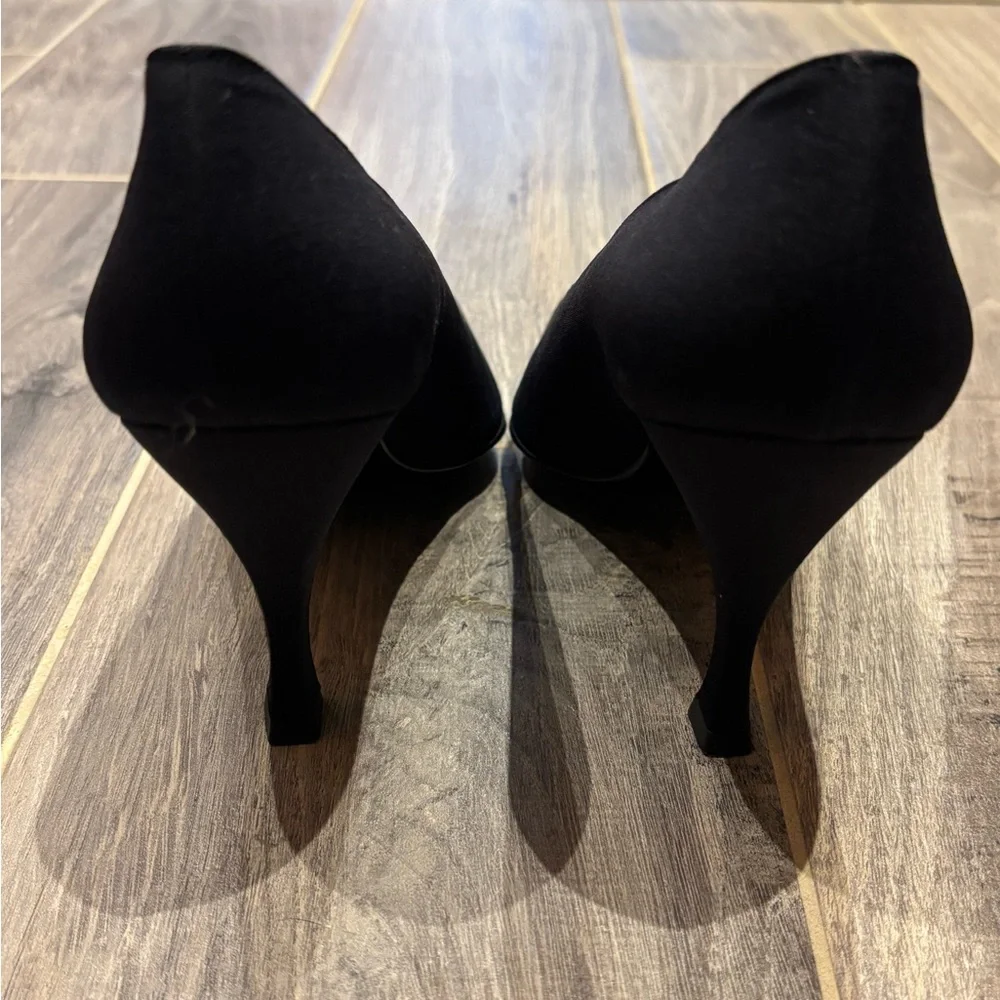 Rene Mancini Classic Black Heels - Picture 5 of 5